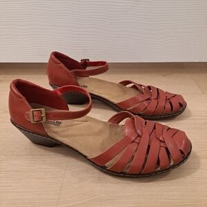 Clarks Burnt Red Leather Cushioned Short Wedge Wendg Land Mary Jane Sandal 9.5